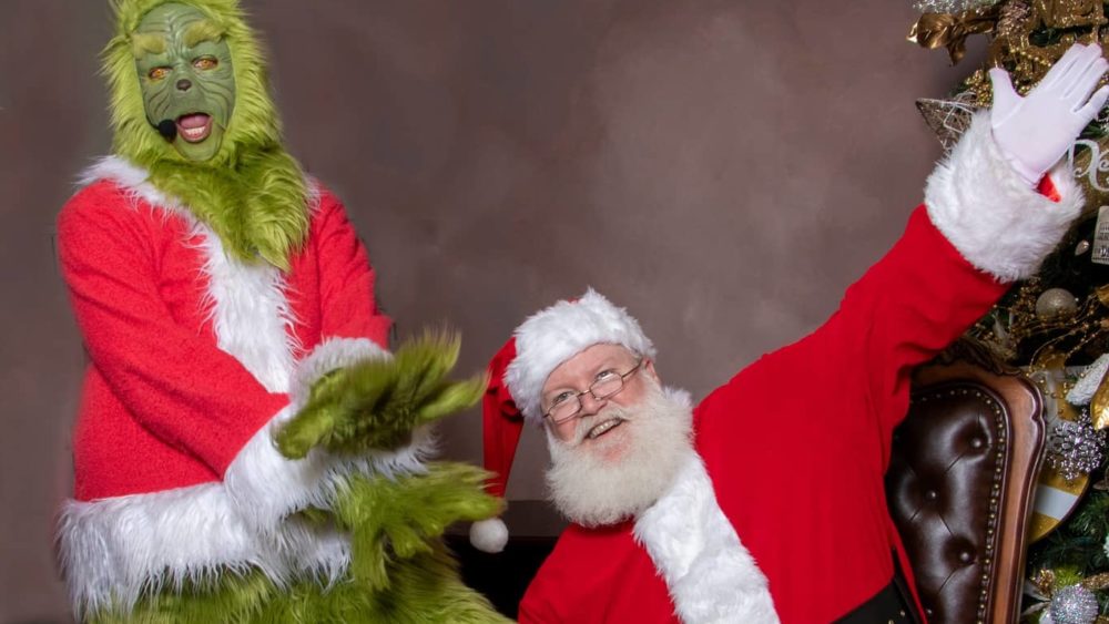 dixie-santa-and-grinch