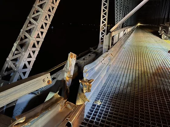 ohio-river-bridge-messed