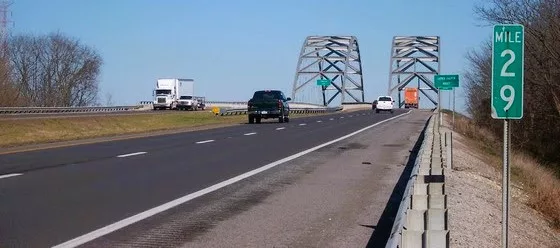 1-24-tenn-river-bridge
