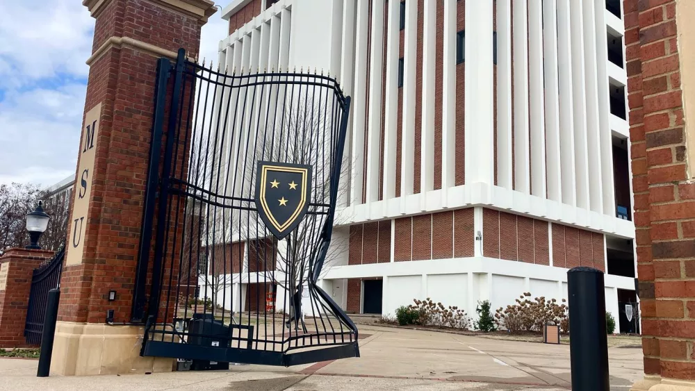 murray-state-gates
