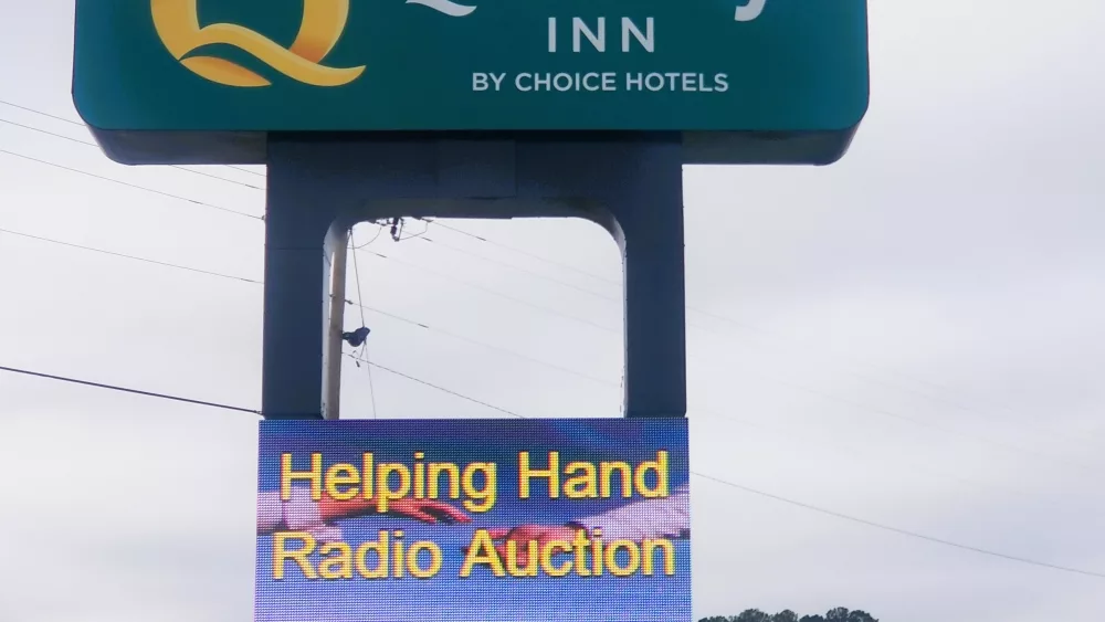 hh-sign-3