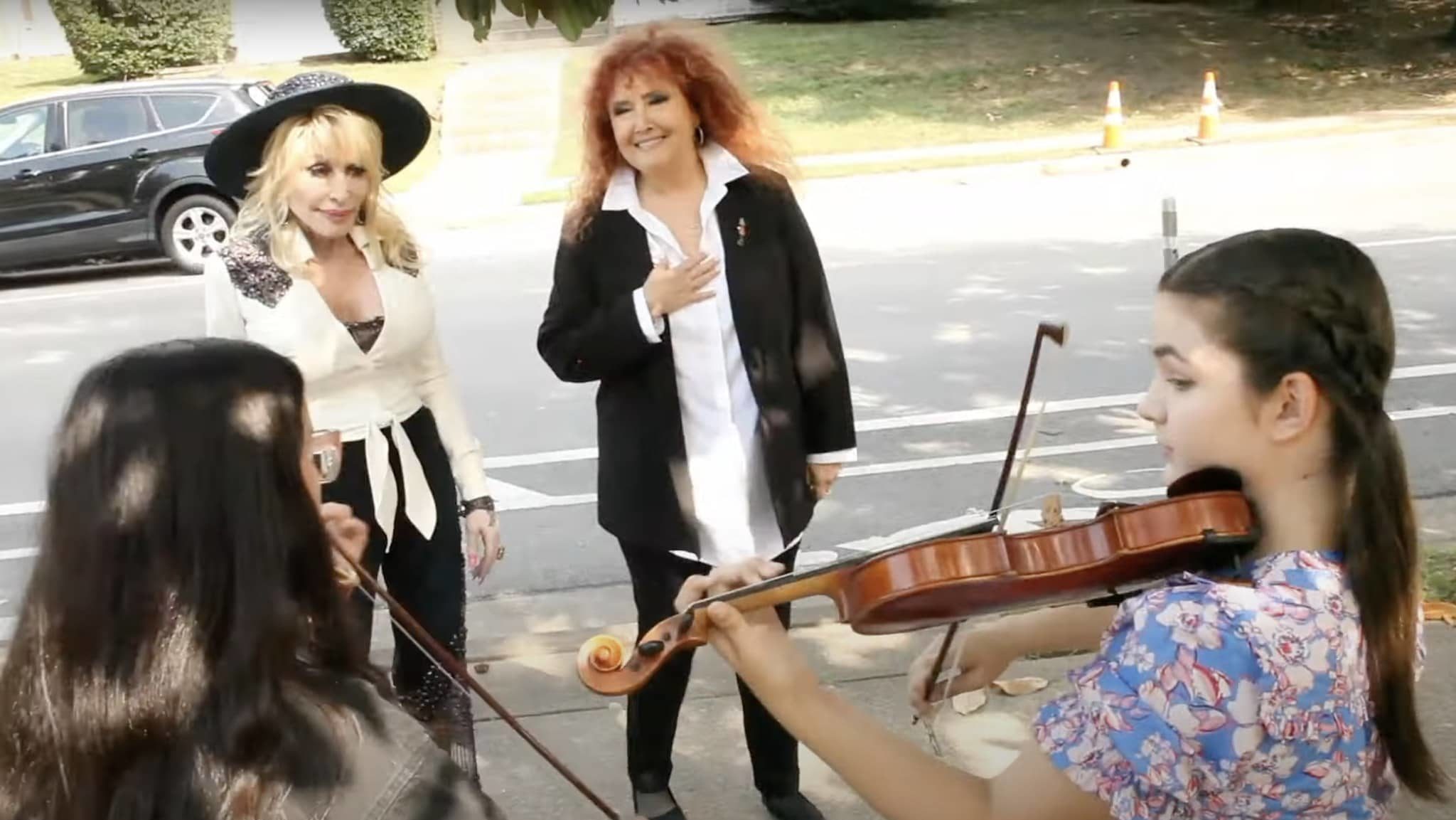 iris-shepherd-and-dolly-and-melissa-manchester