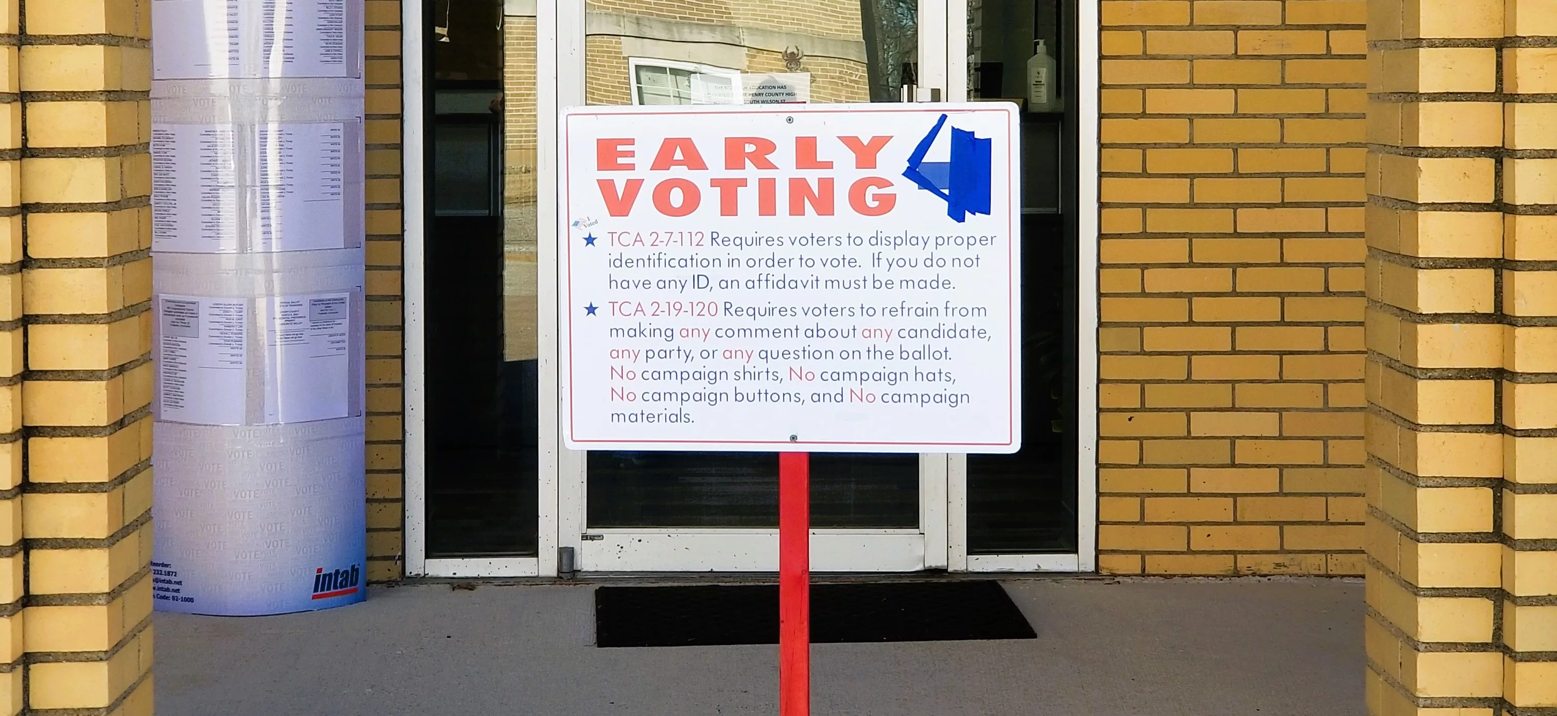 early-voting-sign