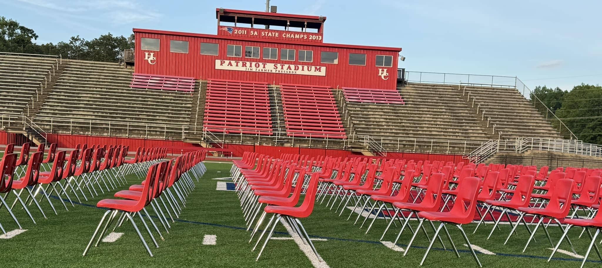 grad-chairs