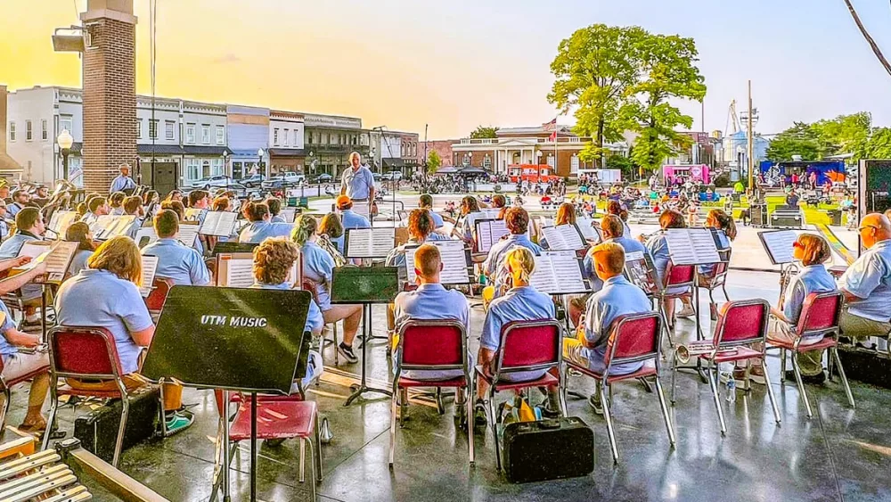 martin-music-in-park-with-orchestra