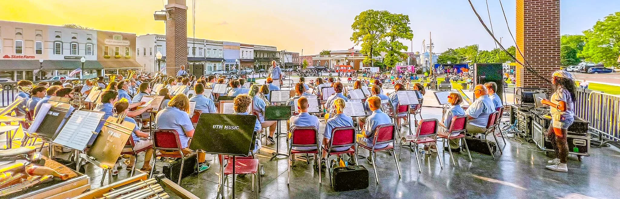 martin-music-in-park-with-orchestra