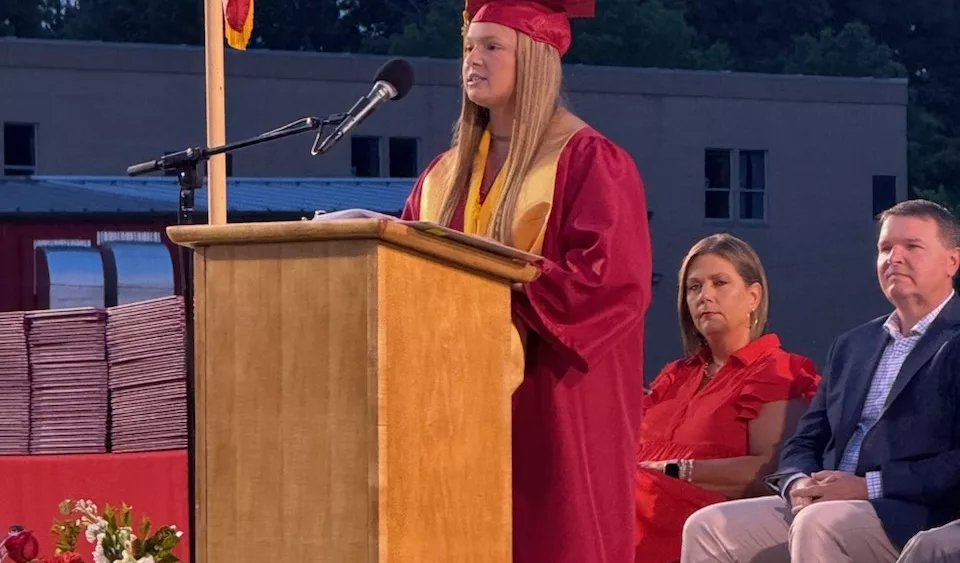 hchs-grad-24-vale