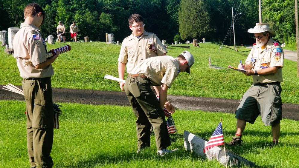 mem-day-24-troop-28-johnny-lickert