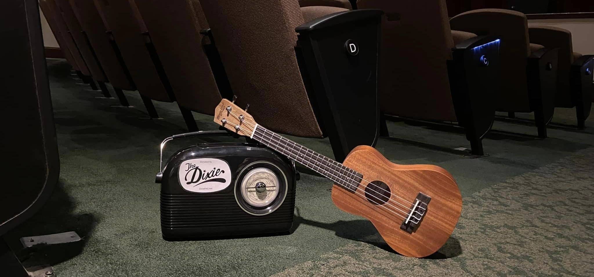 dixie-photo-w-guitar