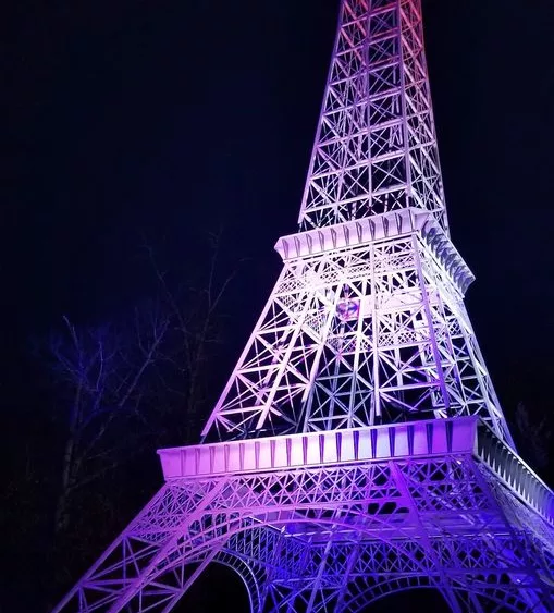 eiffel-t-red-white-and-blue