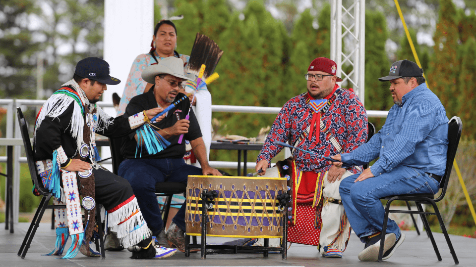 dpa-powwow