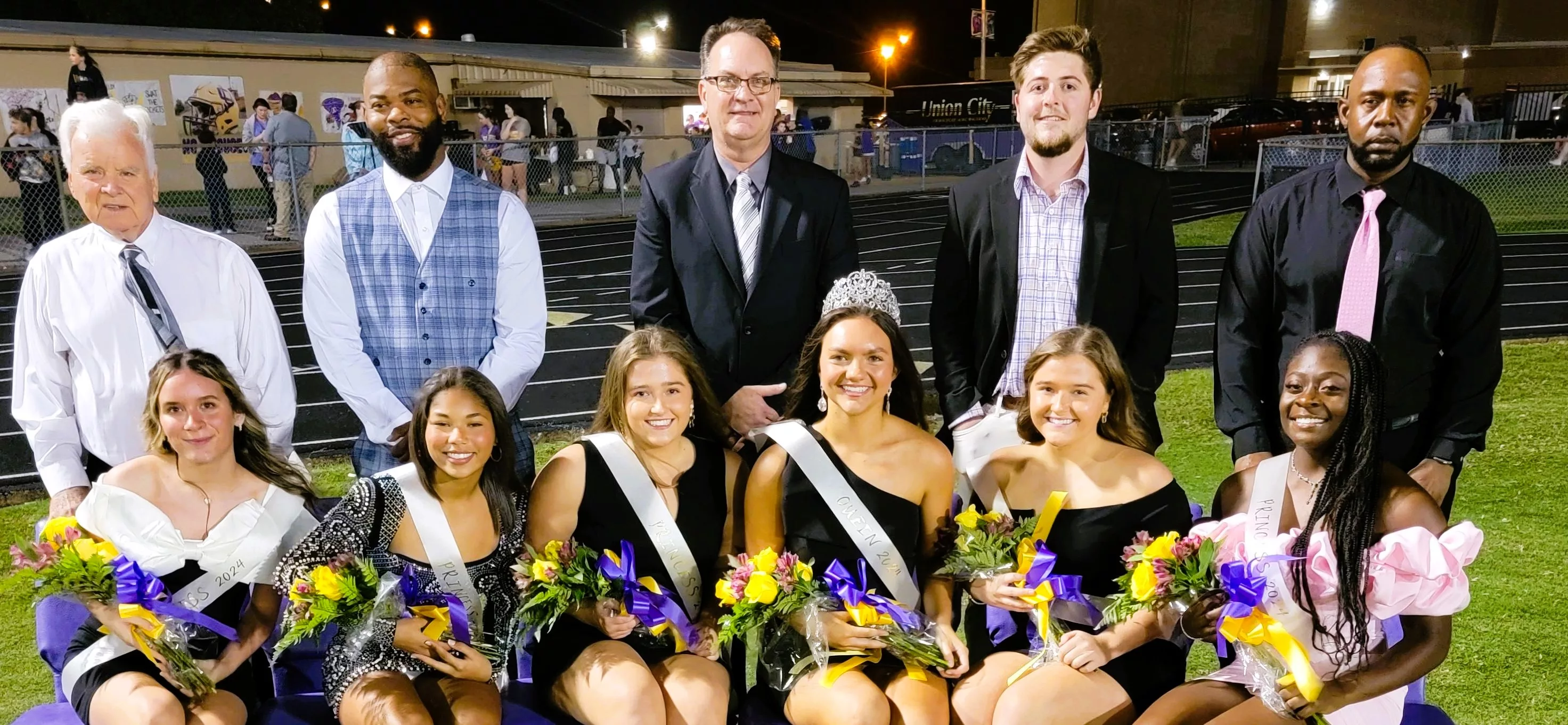 2024-football-homecoming-court