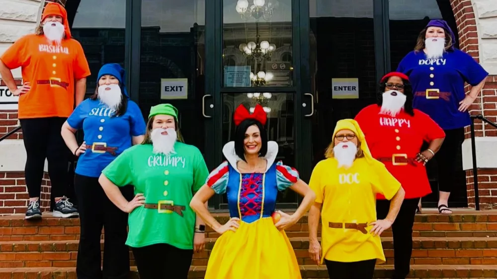 hc-clerk-girls-halloween