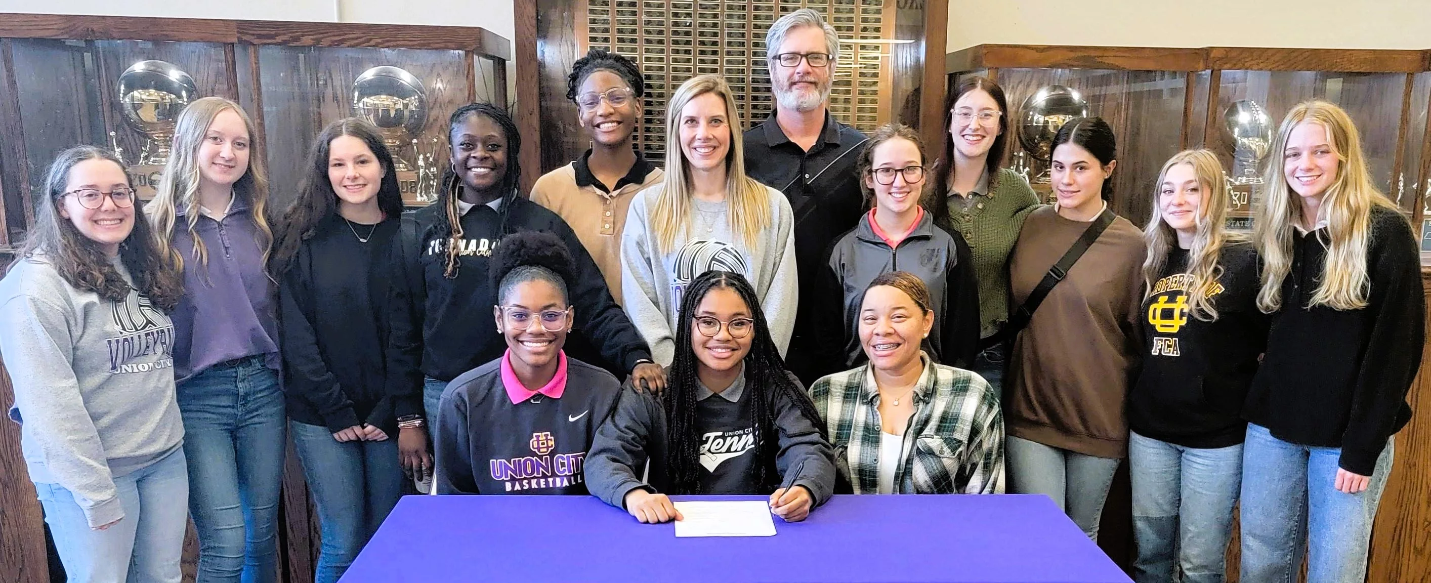 uc-davis-signs-vb-scholarship-with-jscc-2