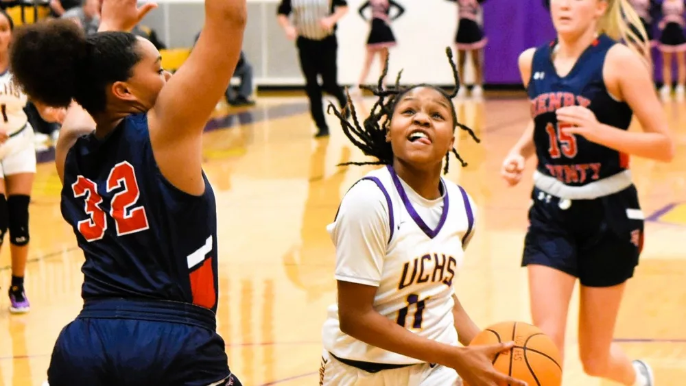 uc-hc-girls-basketball-2