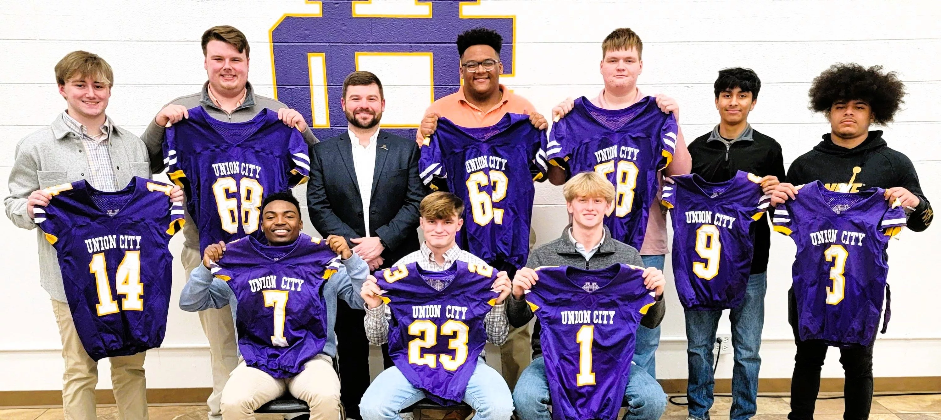 uchs-football-banquet-2024-2