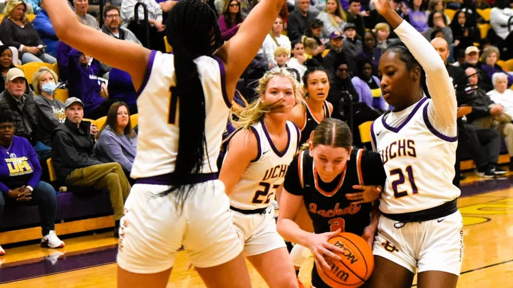 uc-hoop-homecoming-2025-girls-1