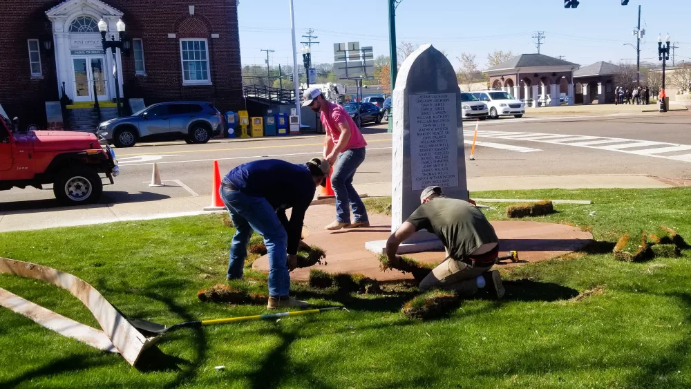 rev-war-sidewalk-best