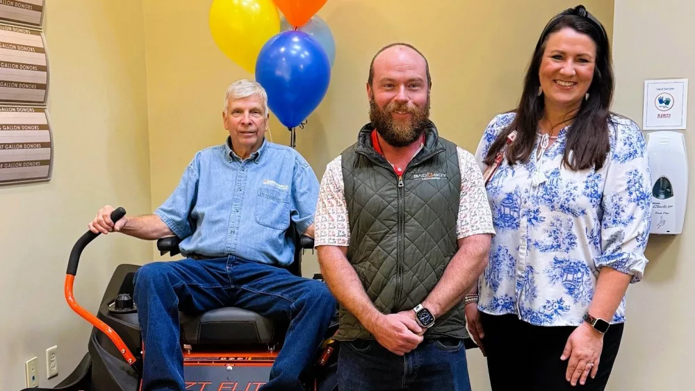 lifeline-winner-sam-norment_bob-beasley_melinda-reid_apri2025