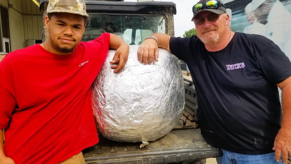 tent-open-giant-ball