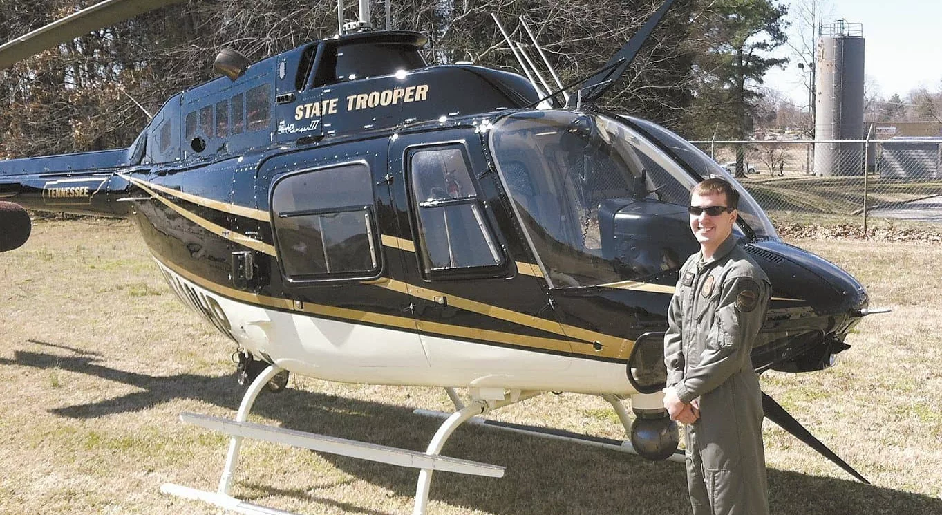 lee-russell-w-helicopter-full