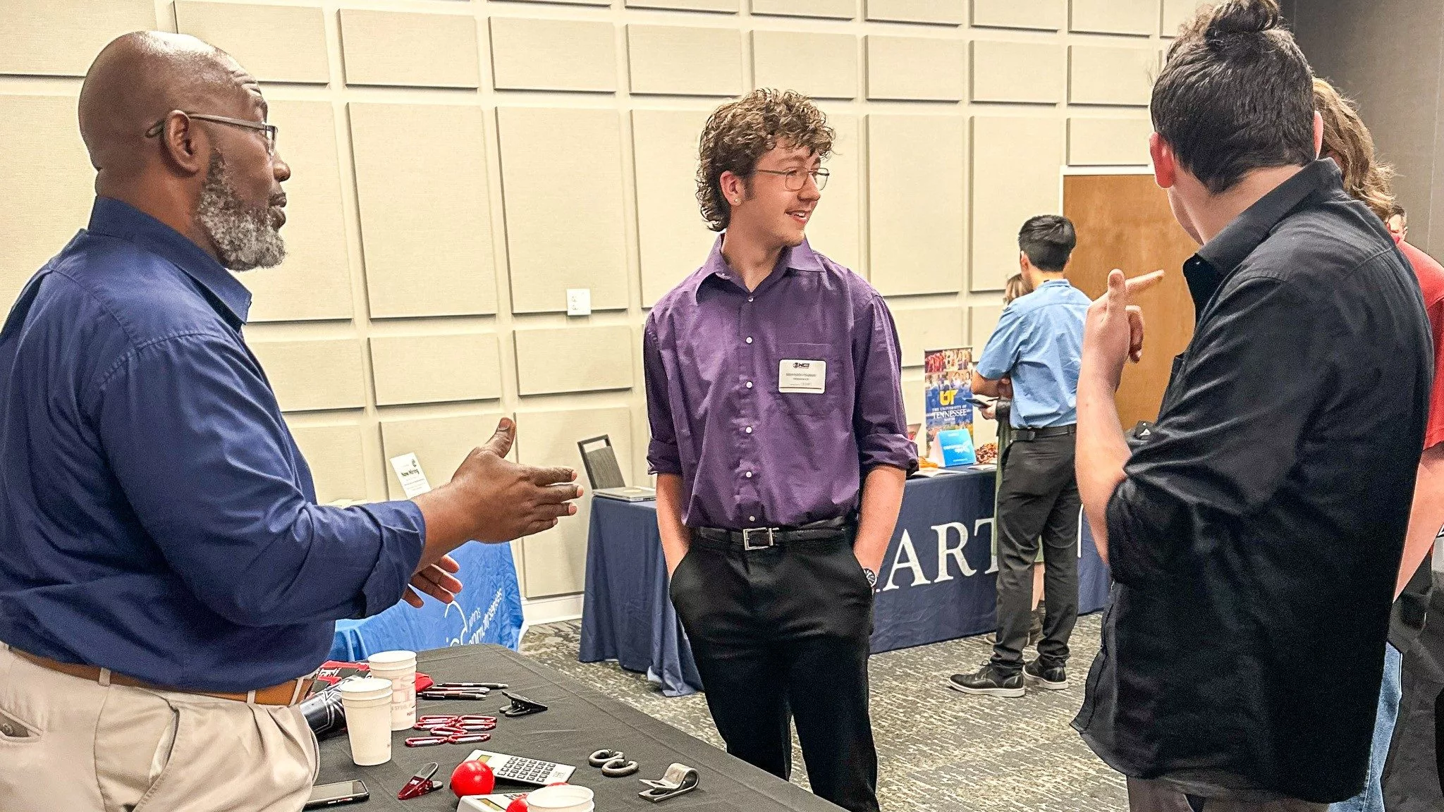 wcs-seniors-visiting-business-table