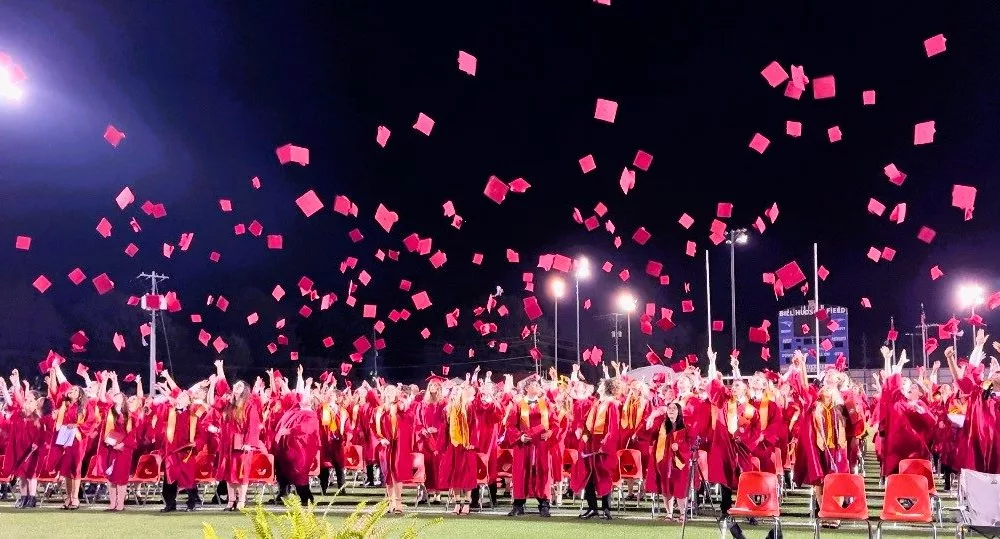 hchs-grad-24-caps-2