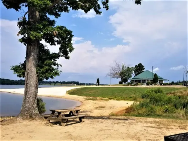 lake-halford-by-me
