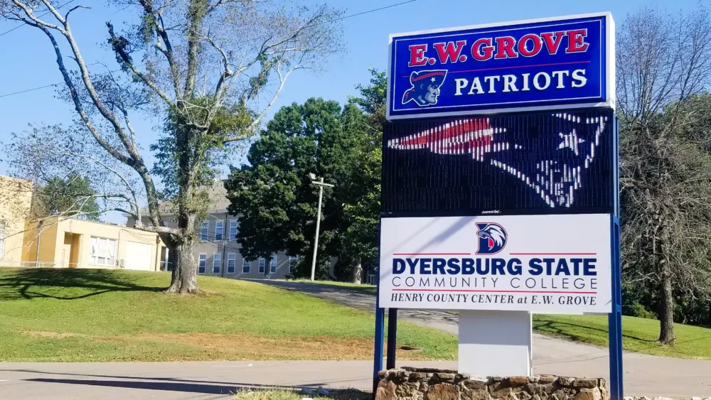 dyersburg-state-sign-new