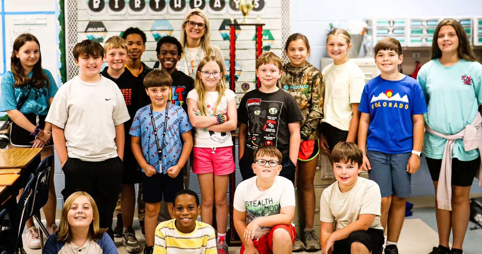 wcs-feature-teacher-paige-hatchel-with-class