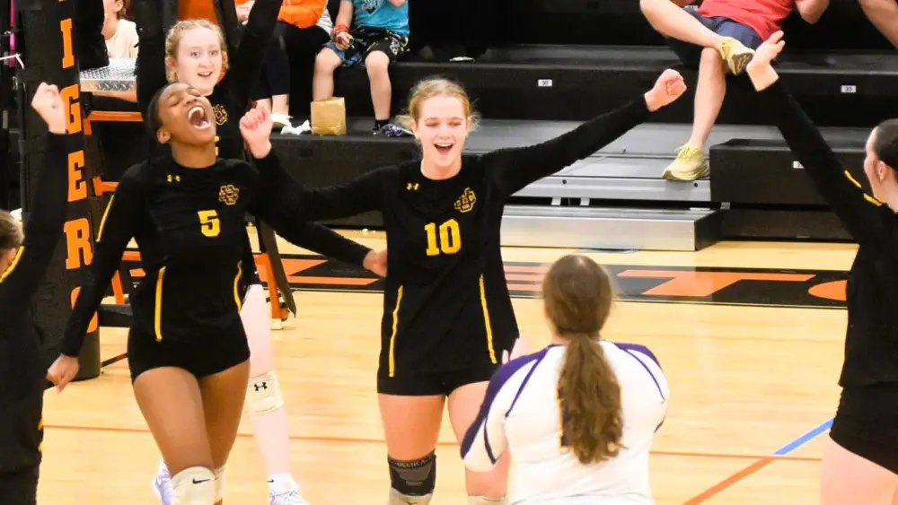uc-vb-sectionals-1