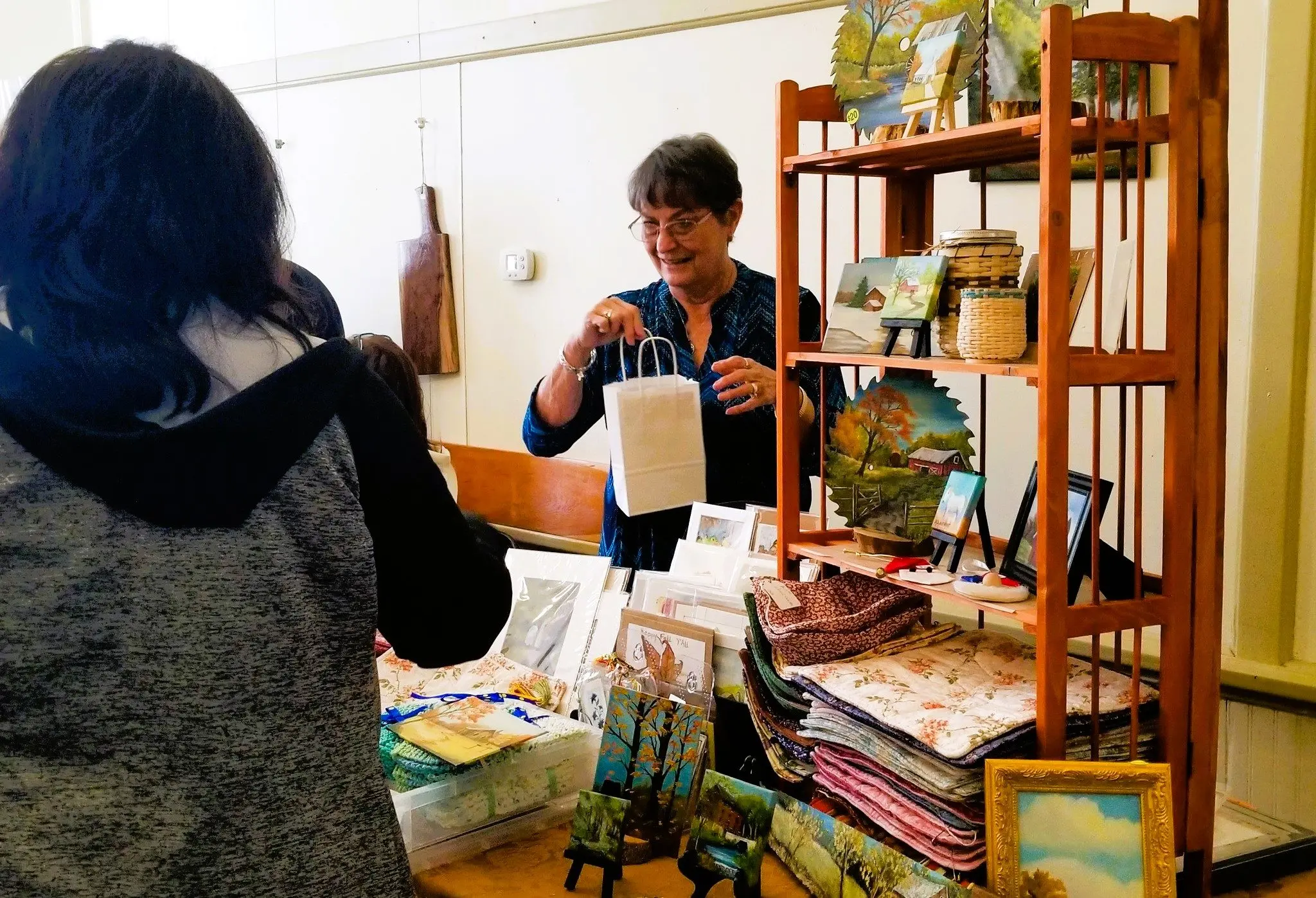 holiday-art-market-24