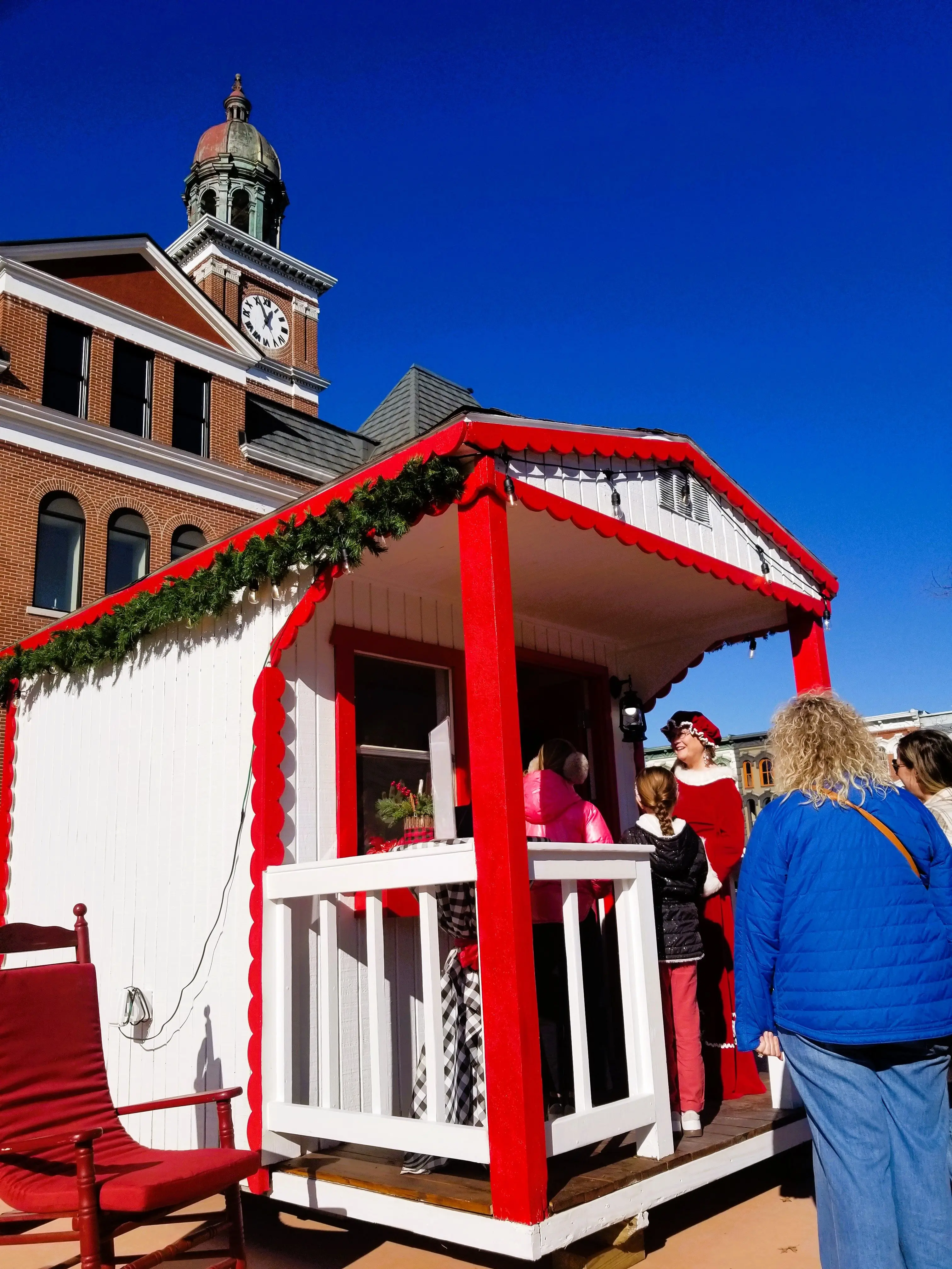 north-mrs-claus-and-cth