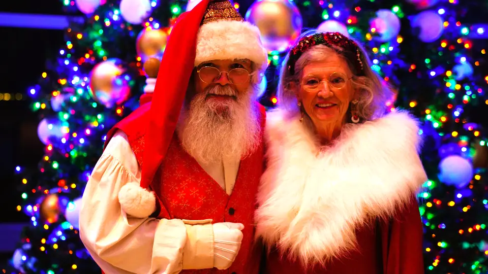 dpa-santa-and-mrs