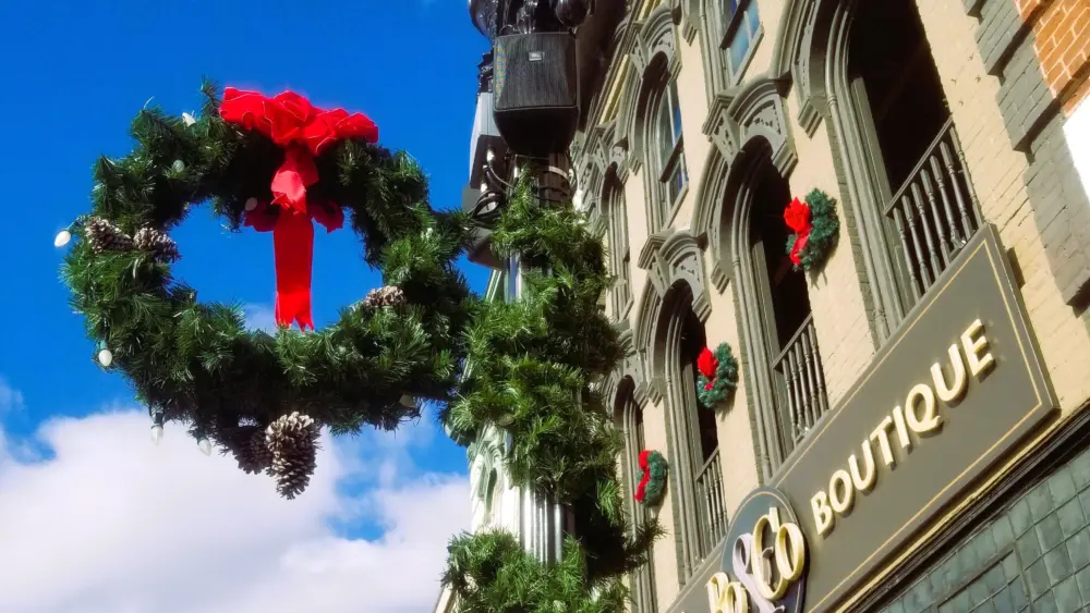 city-decoration-lamppost