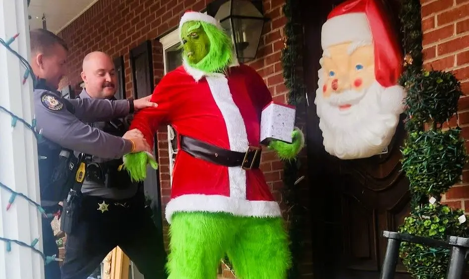 grinch-caught-in-stew-co