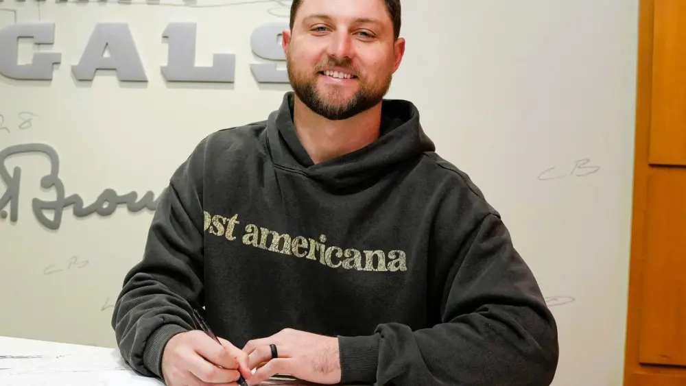 tanner-hudson-sign-26