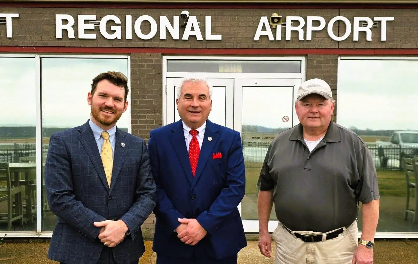 oc-airport-weakley-steve-carr