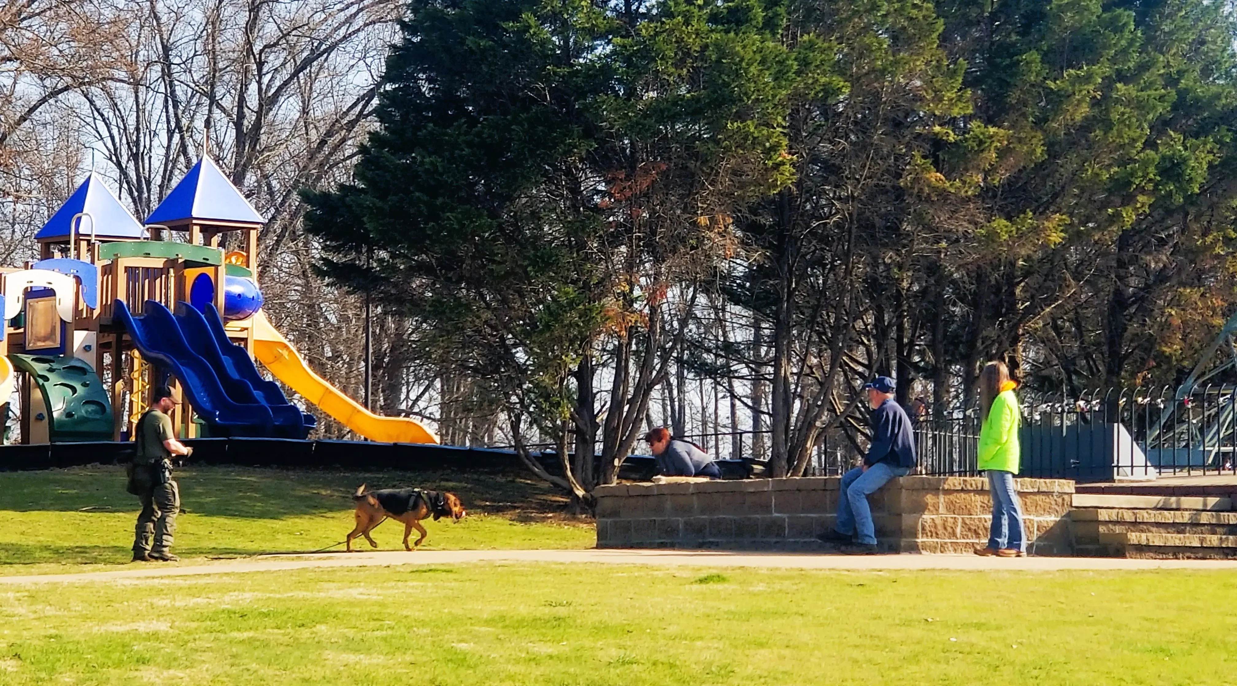 k9s-eiffel-t-park-tracking