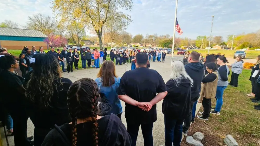 clarksville-schools-flag
