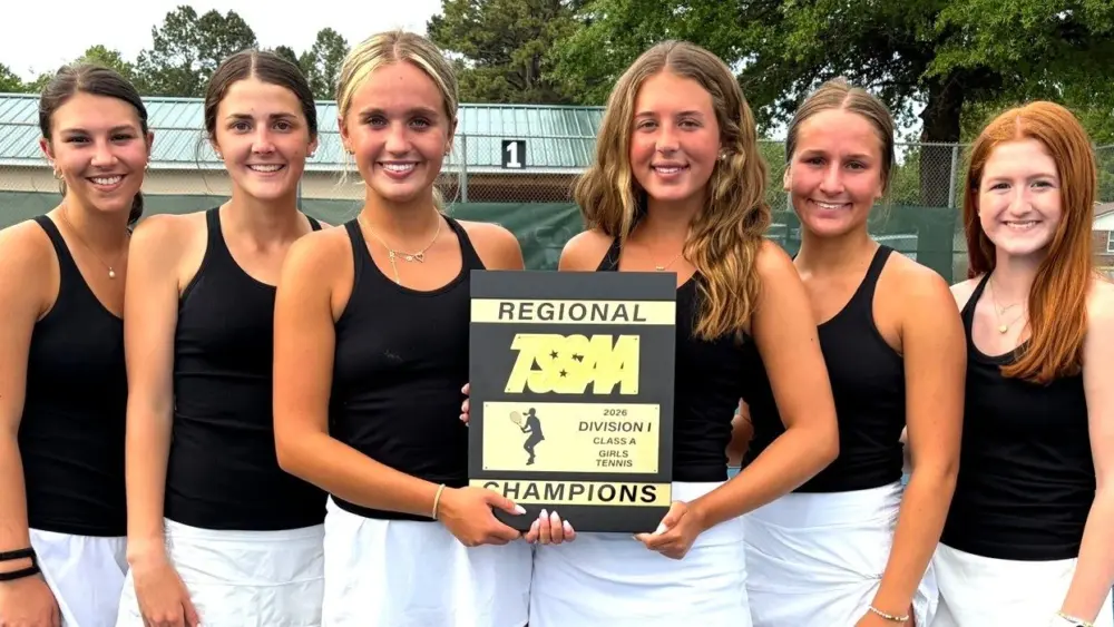 uc-tennis-spring-sports-pics-april-30-1