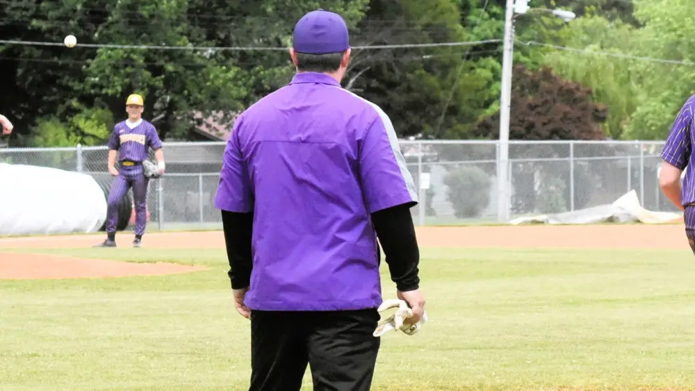 uc-baseball-spring-sports-pics-may-2-2