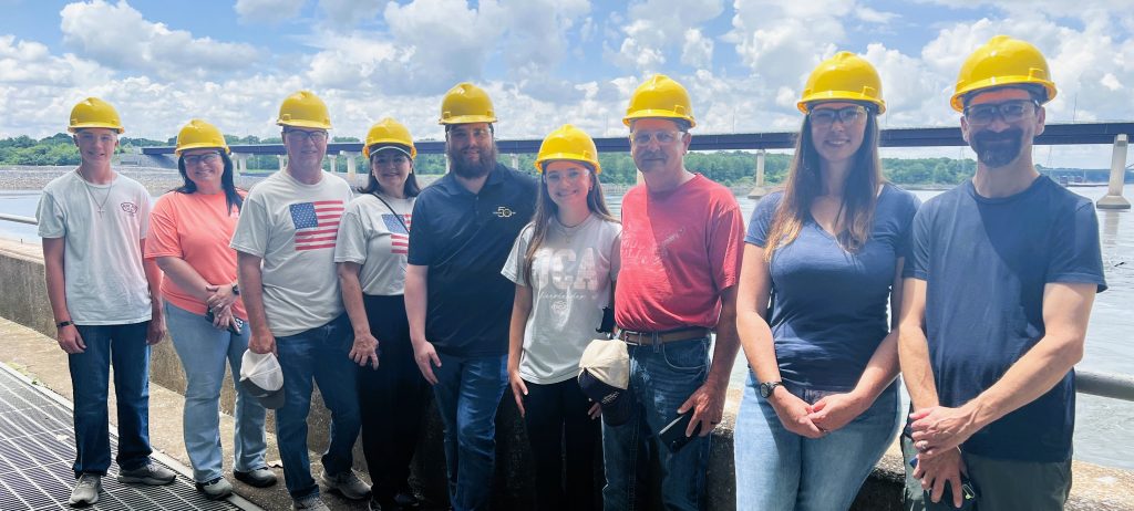 Visitors Hear History Of TVA & Kentucky Dam