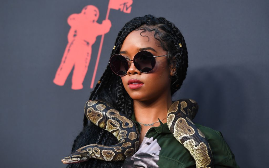 H.E.R Is Reportedly Being Sued For Copyright Infringement Over Hit Song 'Focus' - Vimarsana News