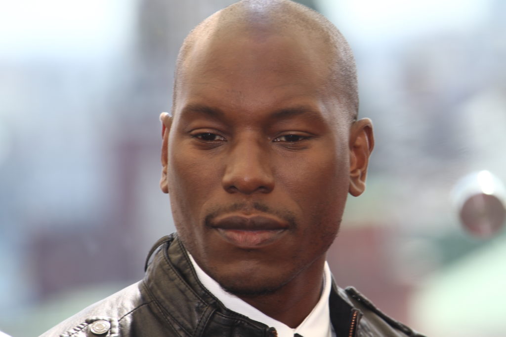 Social Media Reacts To Tyrese Shaving His Girl's Pubic Hairs On Live - Vimarsana News