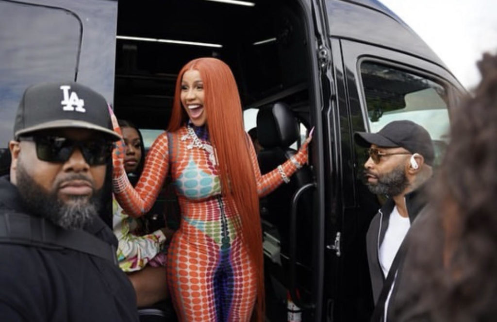 Cardi B rocks a surprised crowd in first half of Summer Jam - Vimarsana News