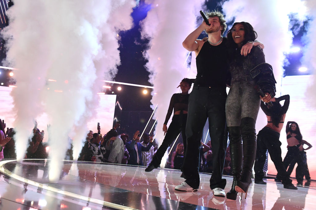 5 Things You Missed At The BET Awards Last Night! - Vimarsana News