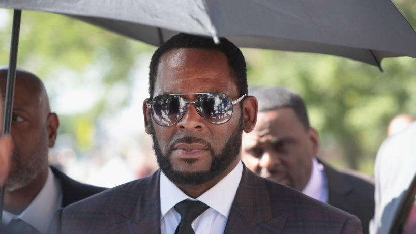 CHICAGO, ILLINOIS - JUNE 26: R&B singer R. Kelly leaves the Leighton Criminal Courts Building following a hearing on June 26, 2019 in Chicago, Illinois. Prosecutors turned over to Kelly's defense team a DVD that alleges to show Kelly having sex with an underage girl in the 1990s. Kelly has been charged with multiple sex crimes involving four women, three of whom were underage at the time of the alleged encounters.