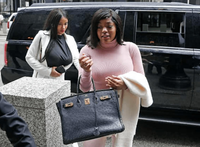 R. Kelly's Ex GF, Azriel Clary, Speaks Out, 'The Devil Don't Play Fair, But God Do' - Vimarsana News