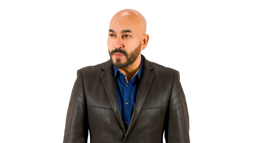 53f7ce54-3265-4222-85de-13e09e3b20e1-lupillo_rivera